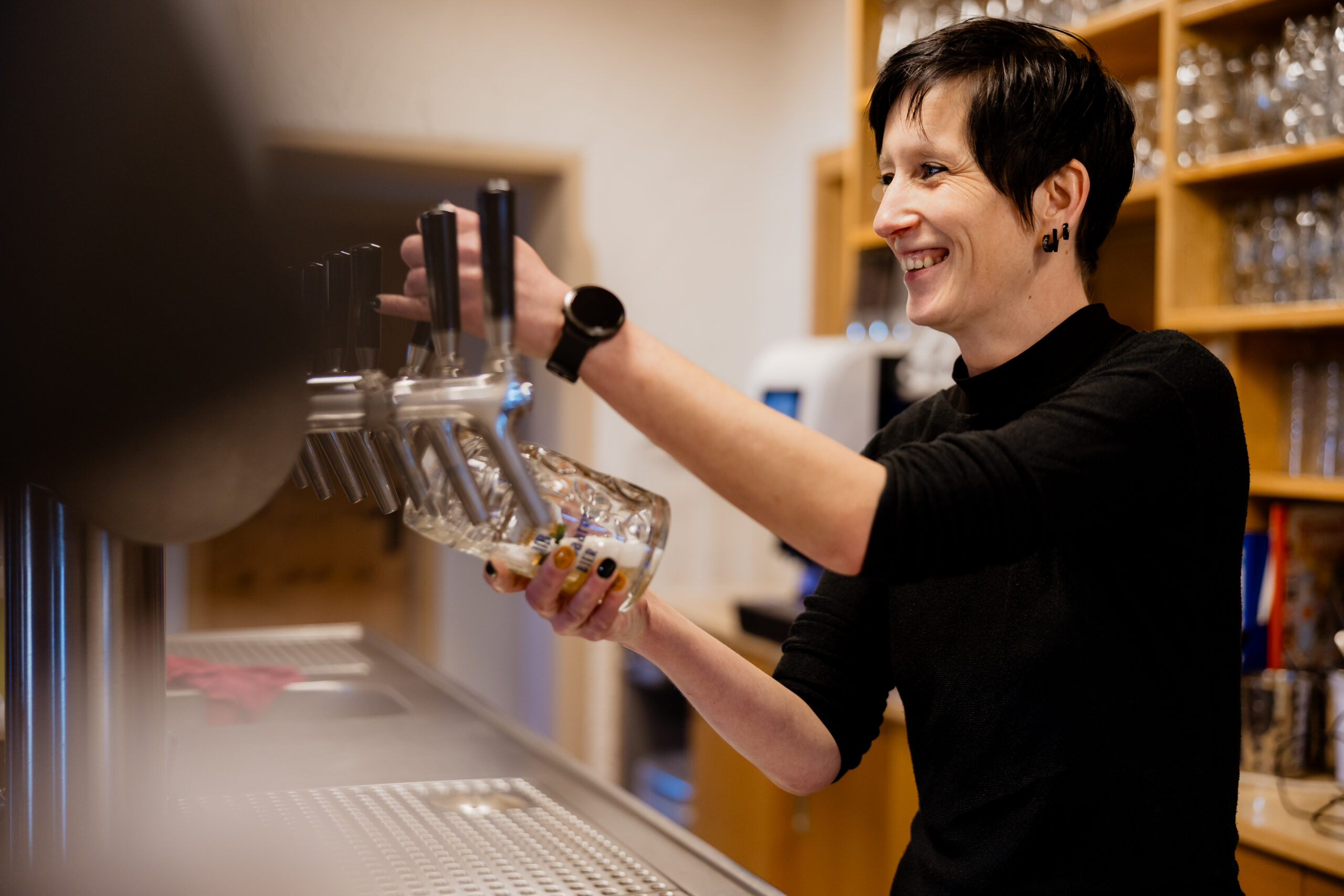 Frisch gezapftes Bier im Biergarten Jägerhaus in Königsbrunn
